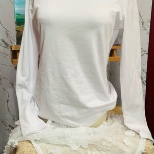 Classic Women's Long-Sleeve Crewneck Top in White